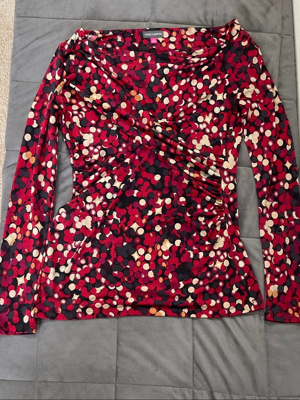 Vince Camuto Ruched Twist Top - Picture 7 of 7